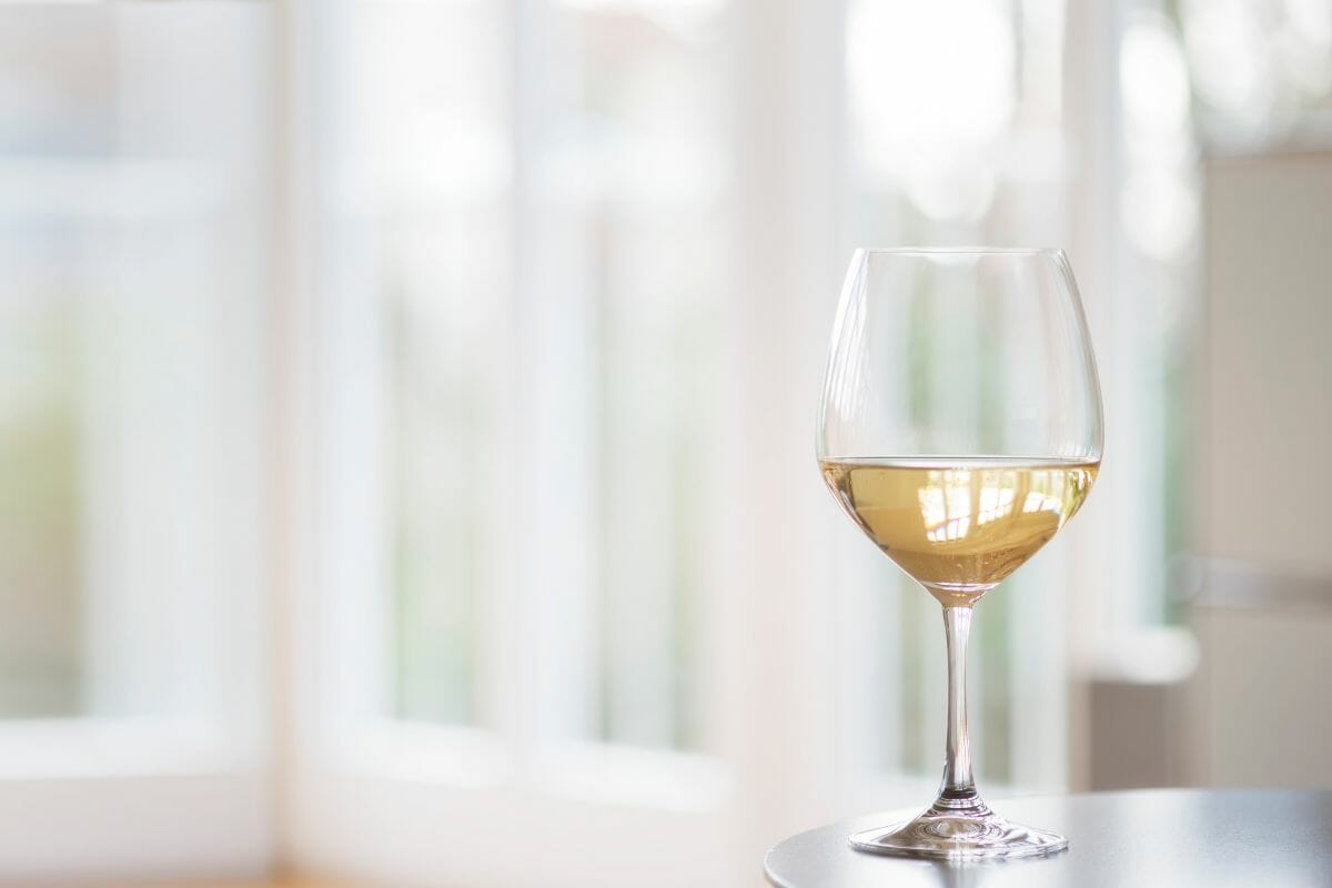 Discover The 14 Driest White Wines
