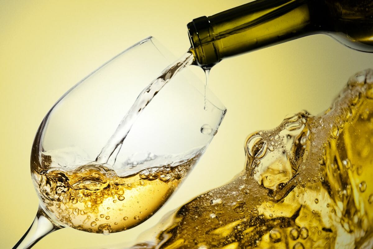 Satisfy Your Sweet Tooth: Top 10 Best Sweet White Wines