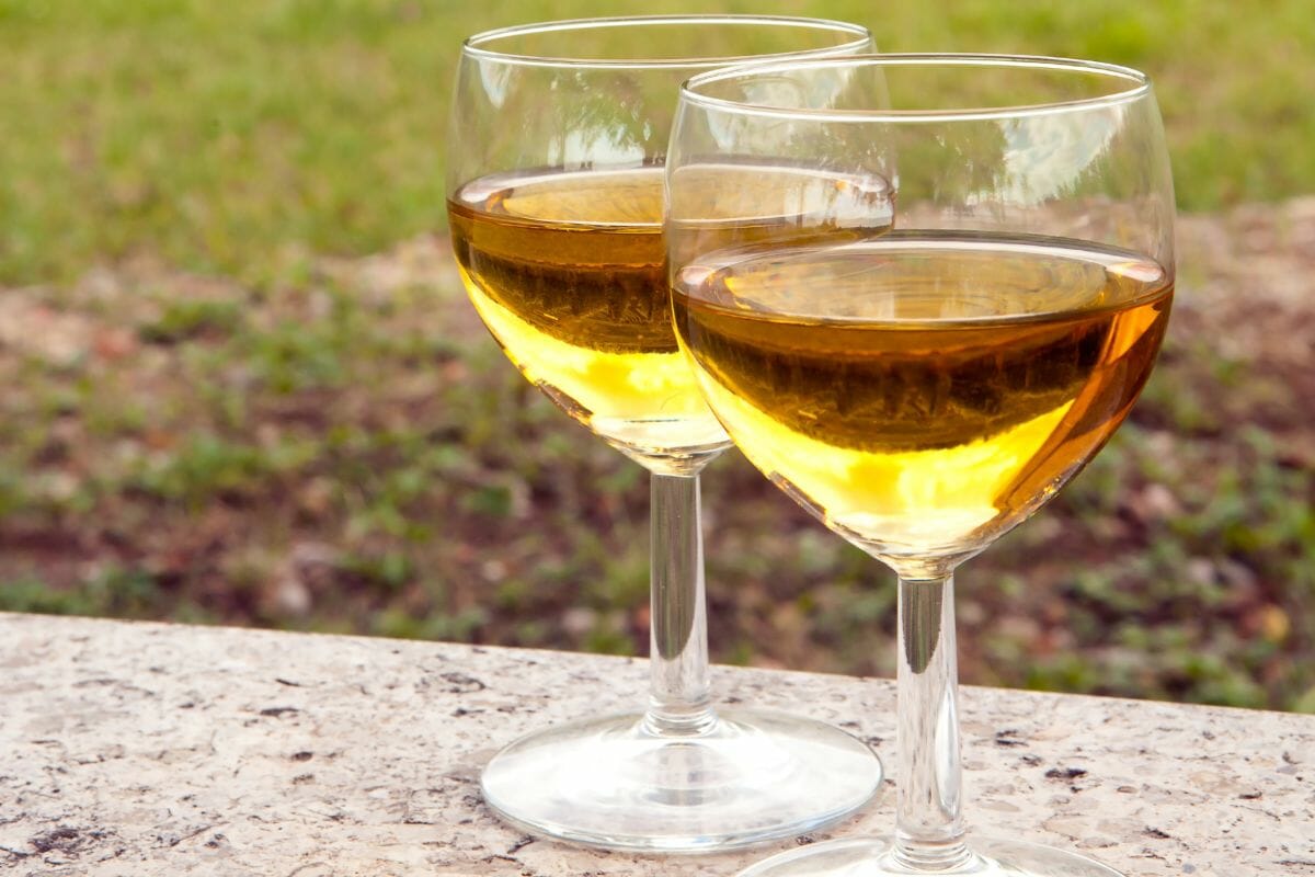 Sauvignon Blanc Vs Pinot Grigio: Comparing Two Great Wines